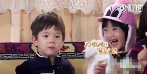 娱乐吃瓜女孩,揭秘吃瓜女孩的欢乐盛宴