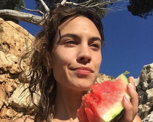 国外娱乐圈每日吃瓜,揭秘国外明星幕后故事