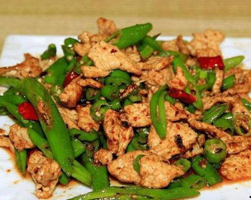 娱乐吃瓜酱辣椒炒肉,带你领略美食与娱乐的双重魅力