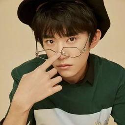 易烊千玺吃瓜娱乐